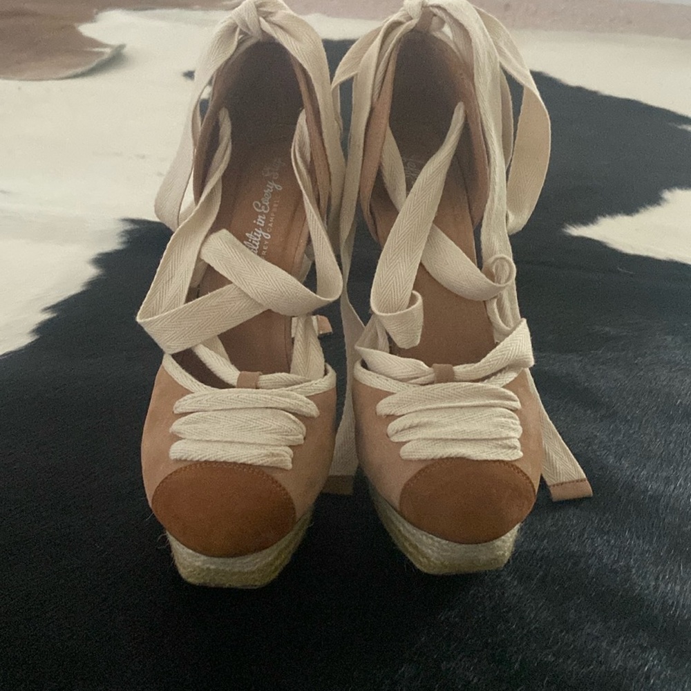 Jeffrey Campbell
